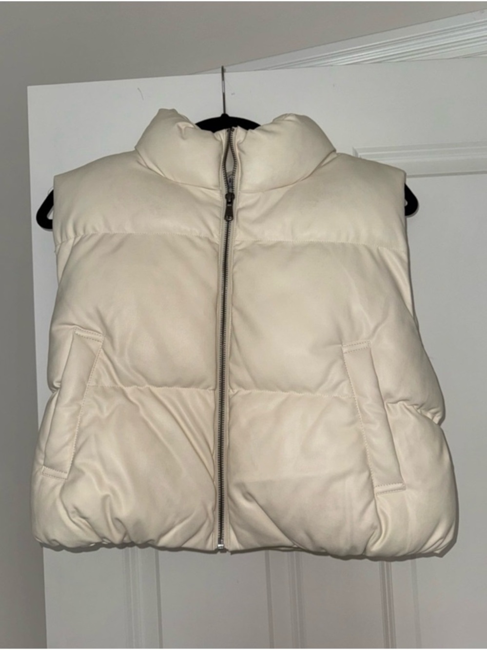 Double Zero Cream Puffer Vest